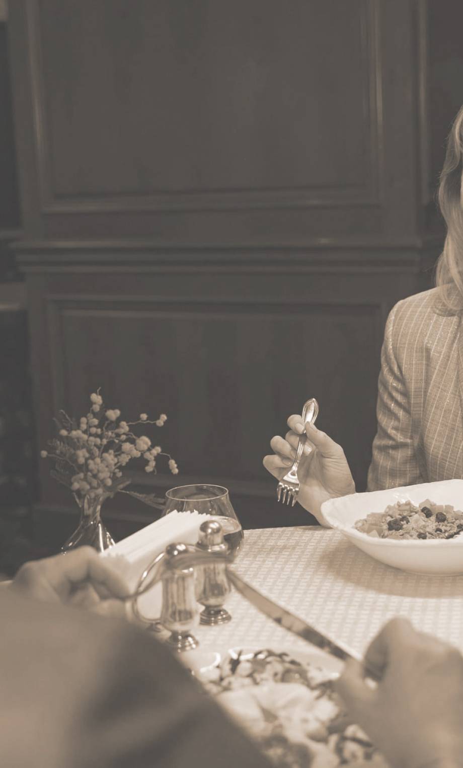 spouses-enjoying-tasty-dinner-sitting-in-cafe-2023-11-27-04-58-50-utc-min (1)-min